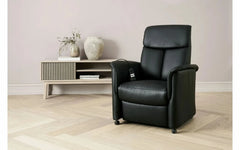 Global Comfort Fredensborg 4461 lænestol med indbygget fodskammel