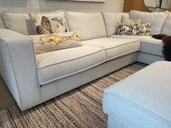 Hope hjørnesofa med open-end + puf - Udstillingsmodel