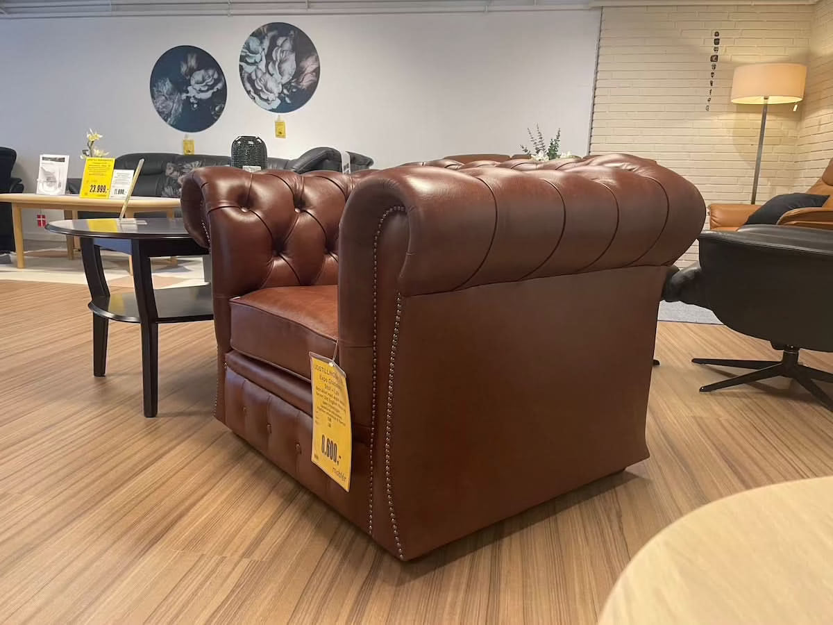 Expo Gladstone Chesterfield stol - udstillingsmodel