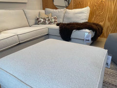 Hope hjørnesofa med open-end + puf - Udstillingsmodel