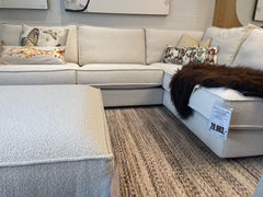 Hope hjørnesofa med open-end + puf - Udstillingsmodel