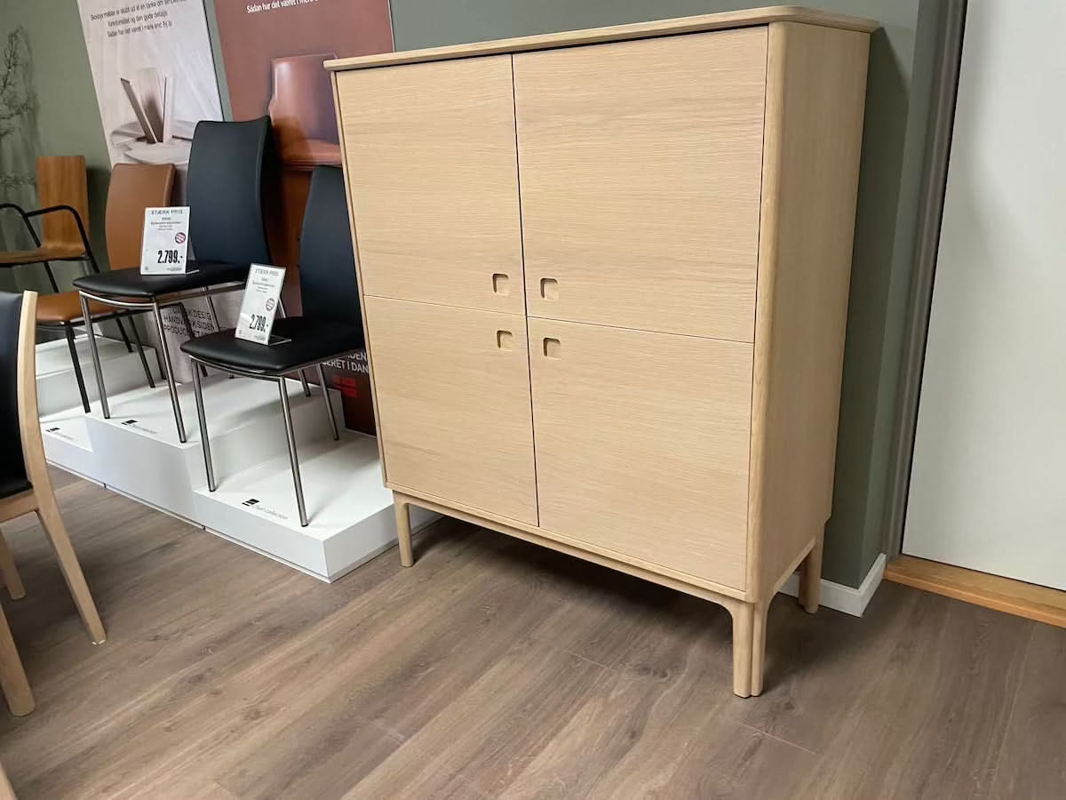 SM302 highboard - Udstillingsmodel