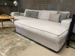 Cloud 4D sofa med chaiselong - Udstillingsmodel